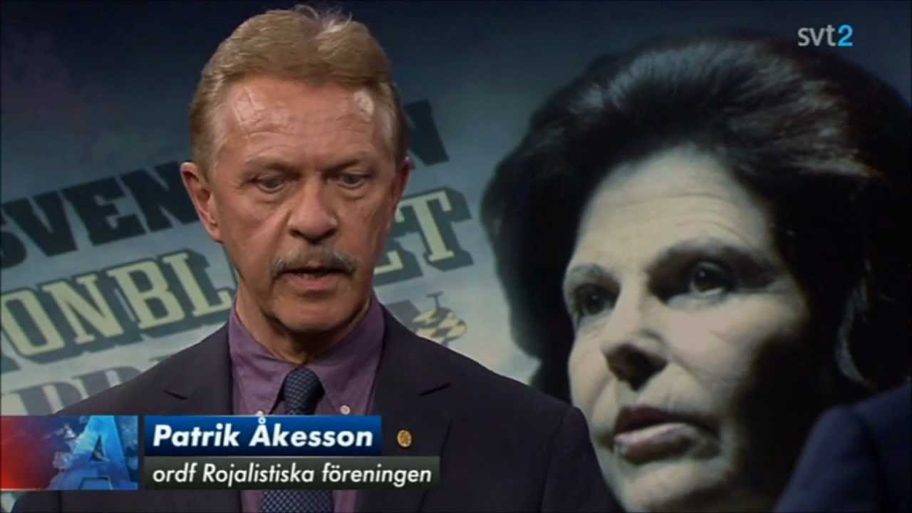 Drottningen anm&auml;ler kr&auml;nkningen av kungamiddagen. Elisabeth Ohlson Wallin