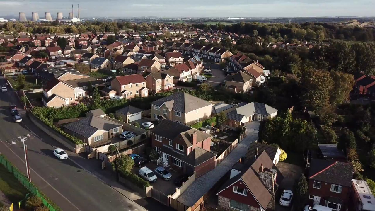 Drone flight around Glasshoughton, Castleford - DJI MAVIC