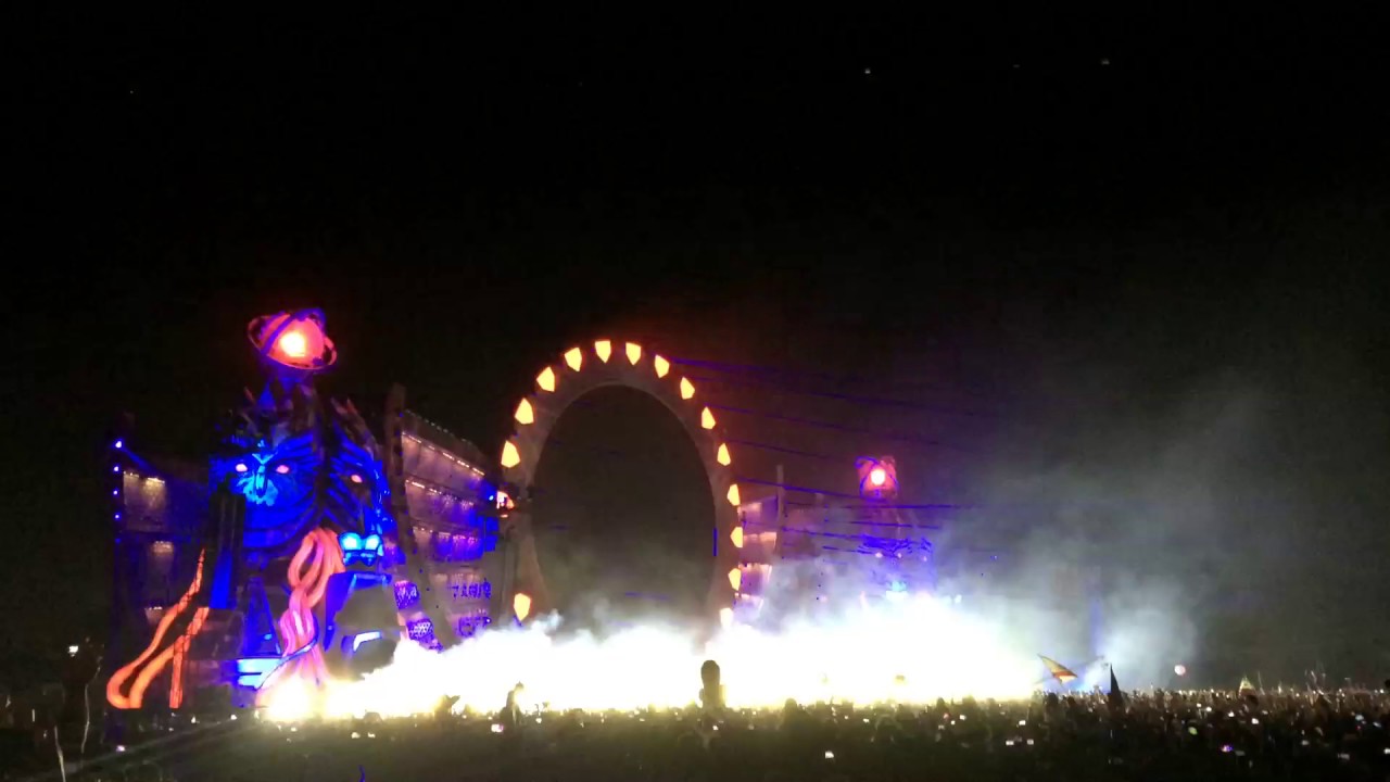 The Chainsmokers - Electric Daisy Carnival EDC Mexico 2017 