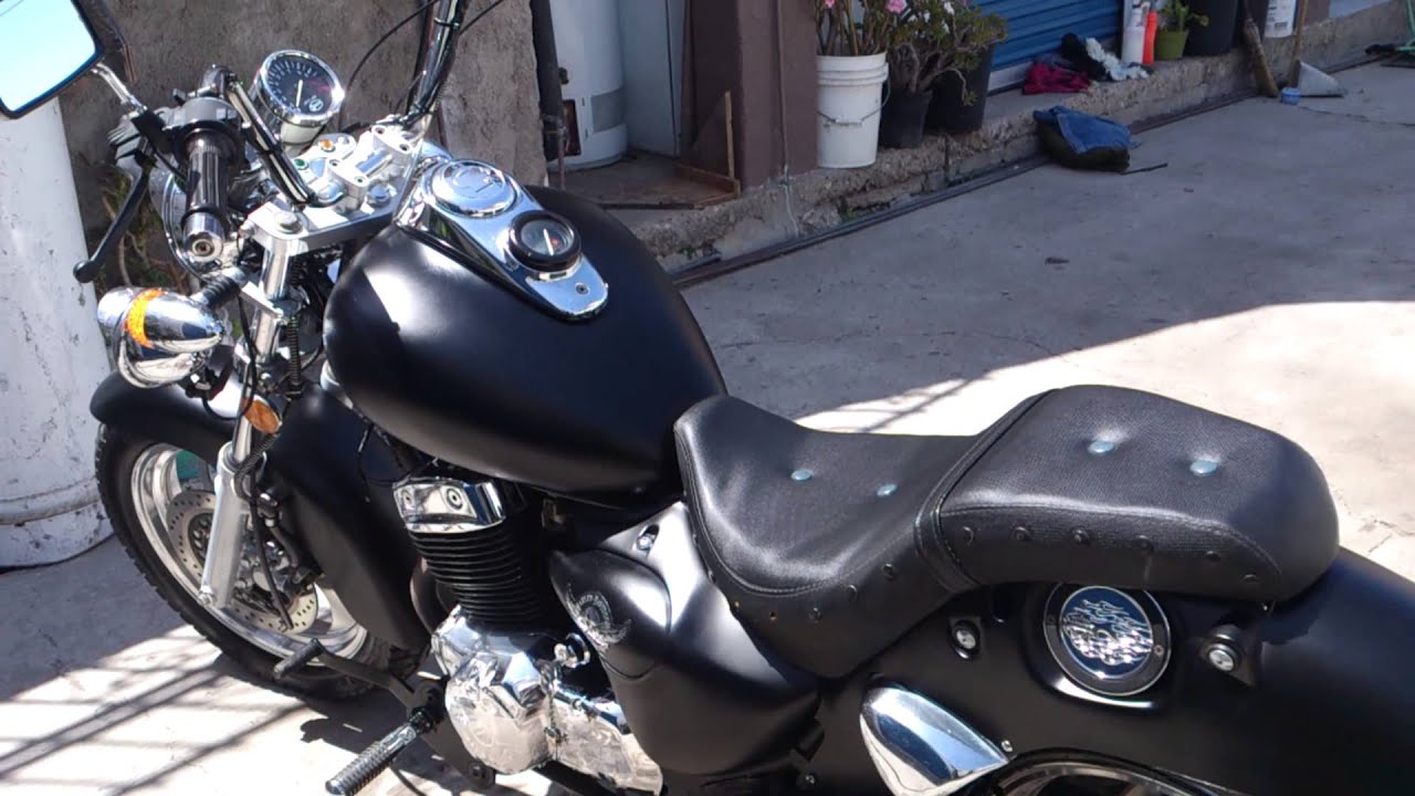 Moto dinamo 250cc chooper negra mate