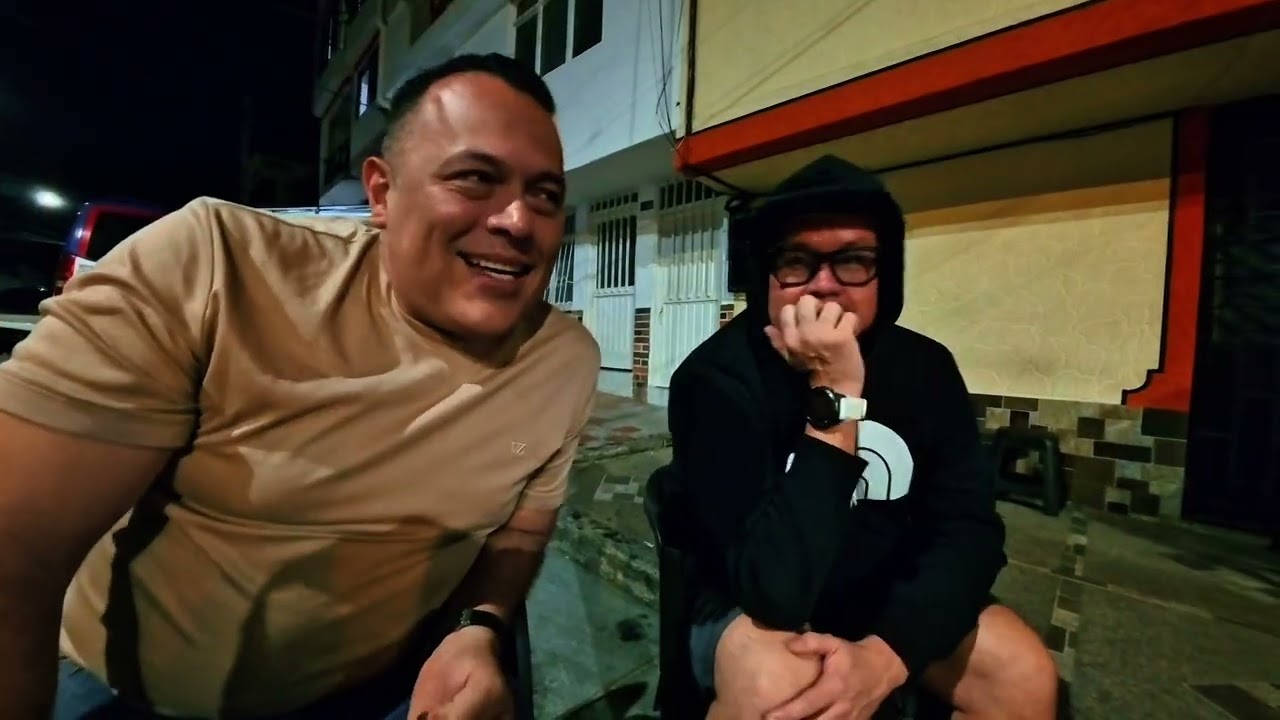 IBAGUÉ A FUEGO BAJO - El podcast : Buscando comida callejera nocturna en Ibagué , Episodio 1 
