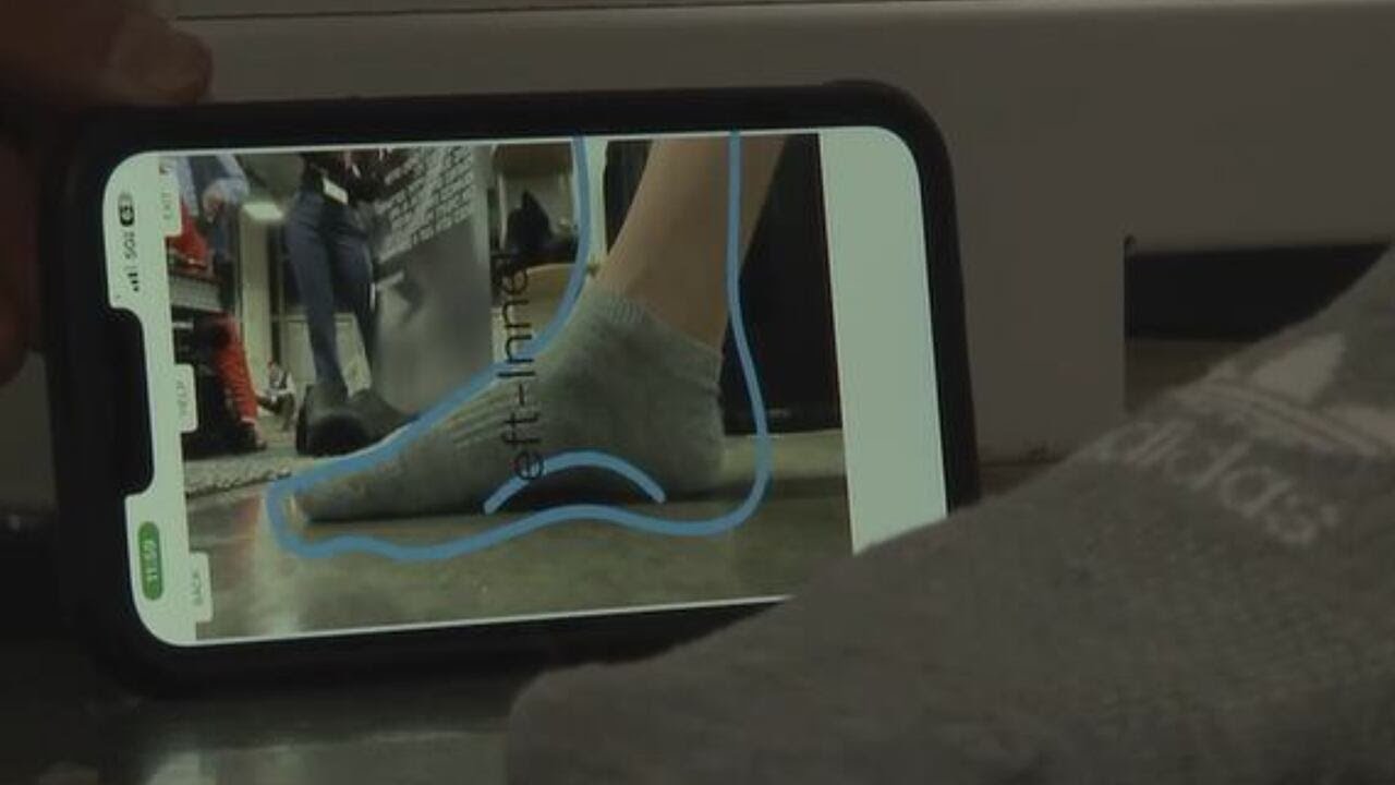 Fitasy: Custom 3D-printed shoes using smartphone