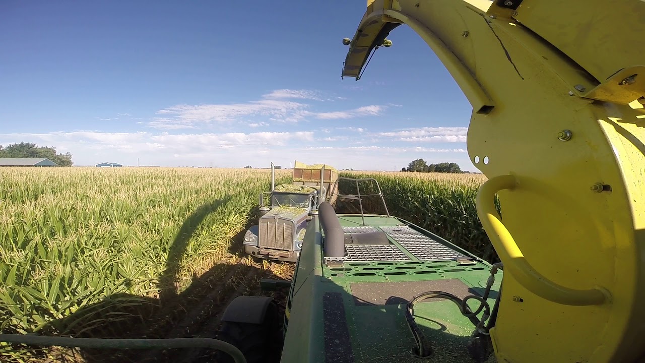 7980 Deere Chopper