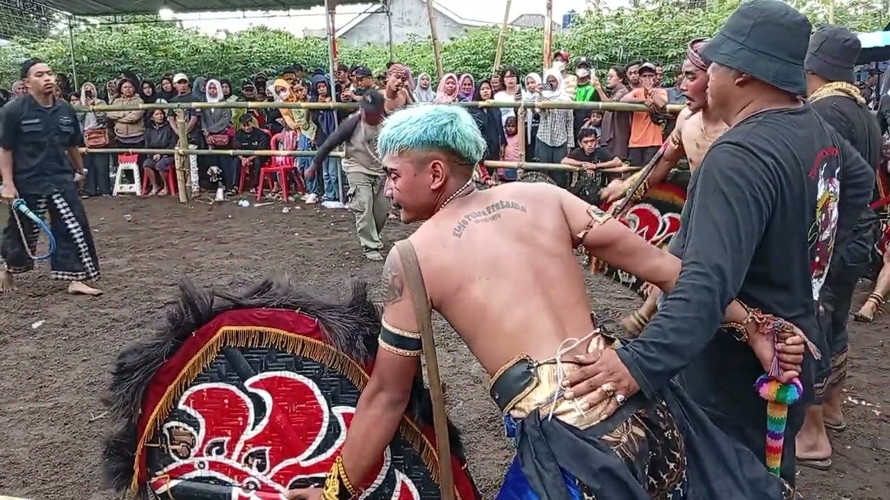 jatilan Turonggo Buono.....putra ndadi...bendrong....seremmmm... Extra njepat