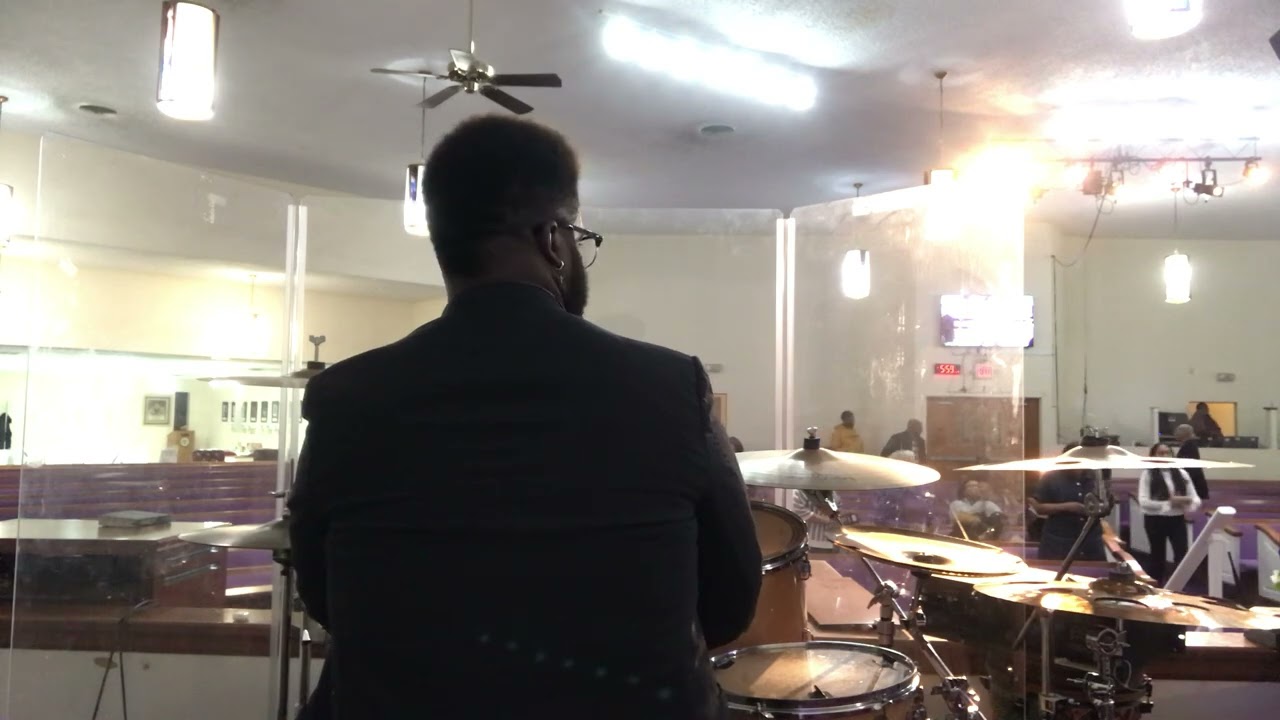 01.12.26(0ffering Song)I’m Looking 4 A Miracle By:Chris Holmes Christ Communion Temple (CCTCOGIC)