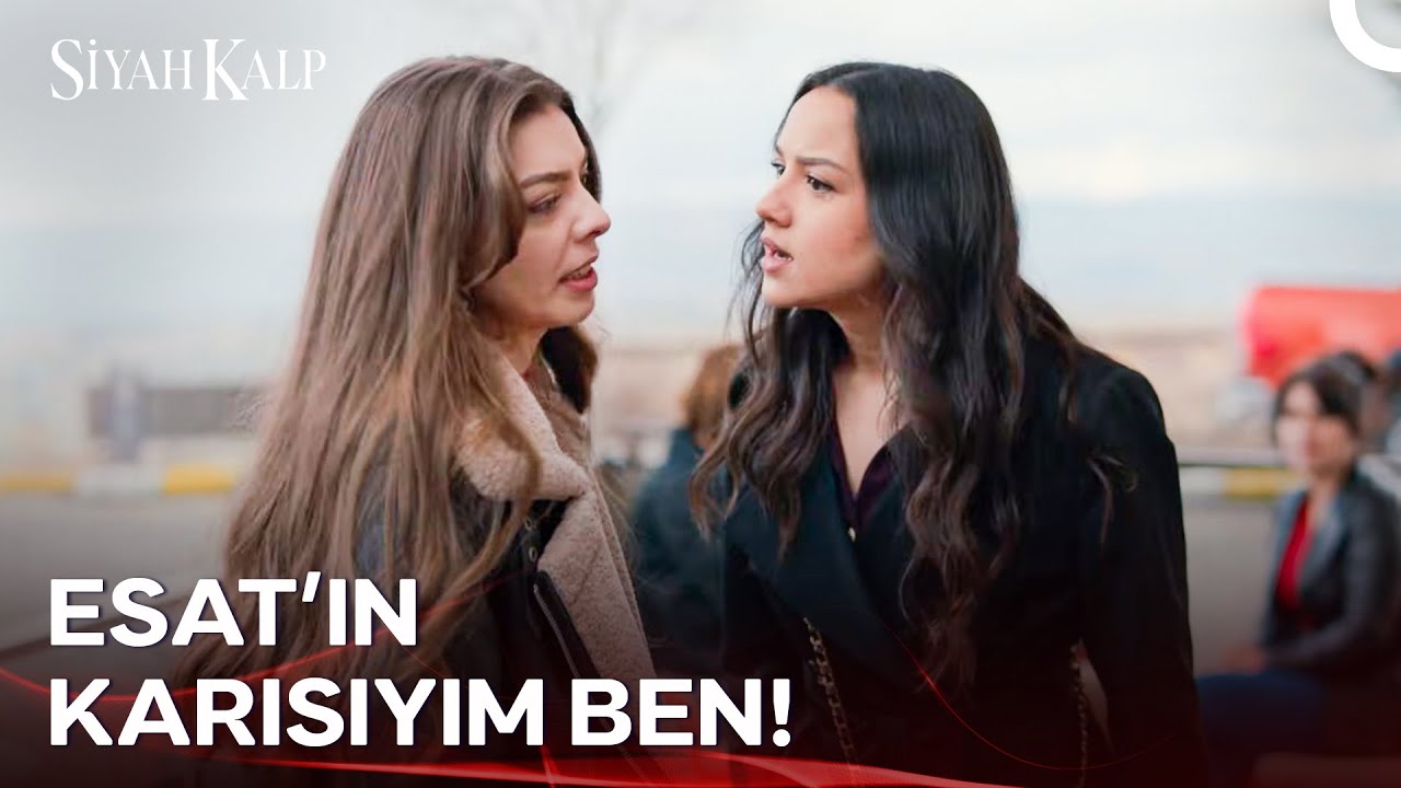 Esat'ı Başka Kızla Basınca Esma'nın &Ouml;fke Seviyesi! | Siyah Kalp 28. B&ouml;l&uuml;m