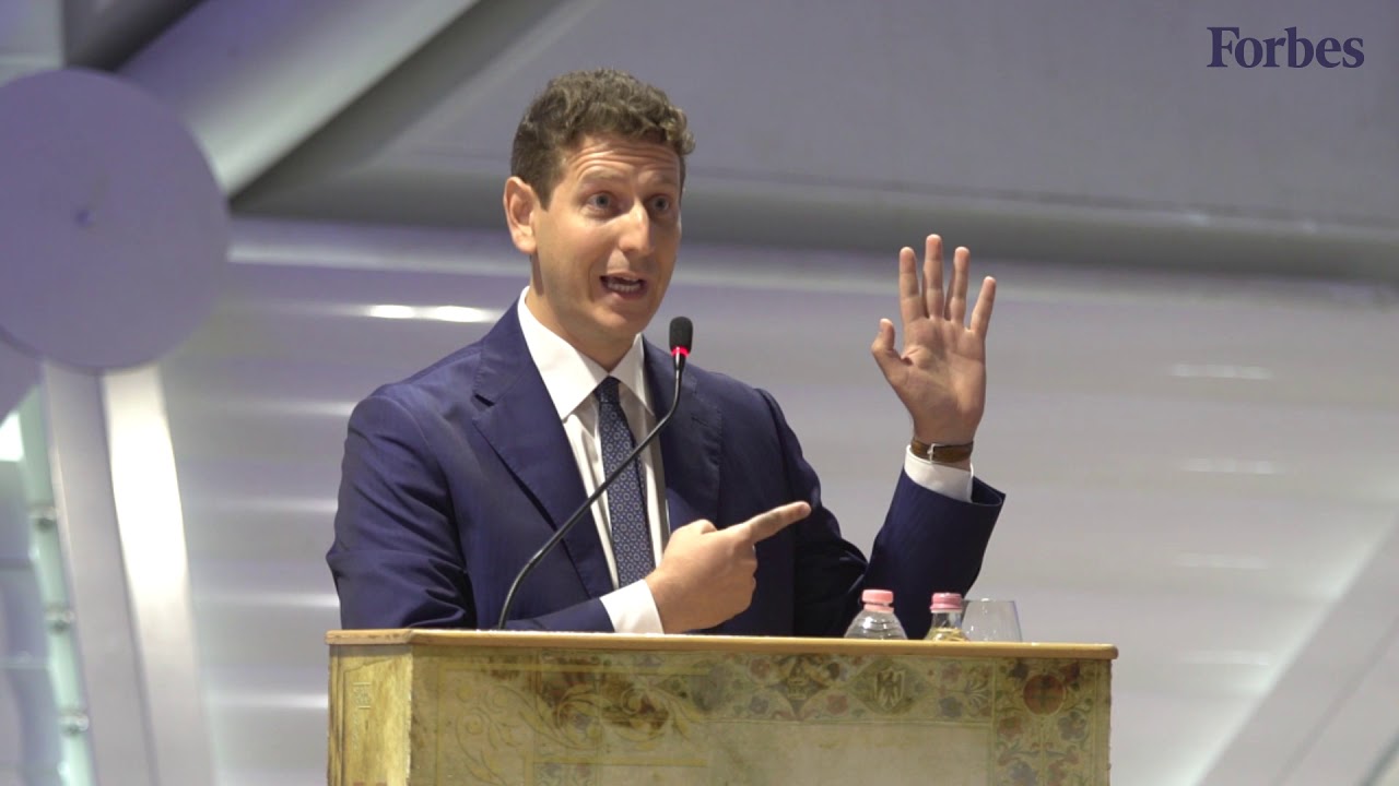 Pénzt ritkán kérj, de akkor sokat - a Forbes főszerkesztője a Corvinuson