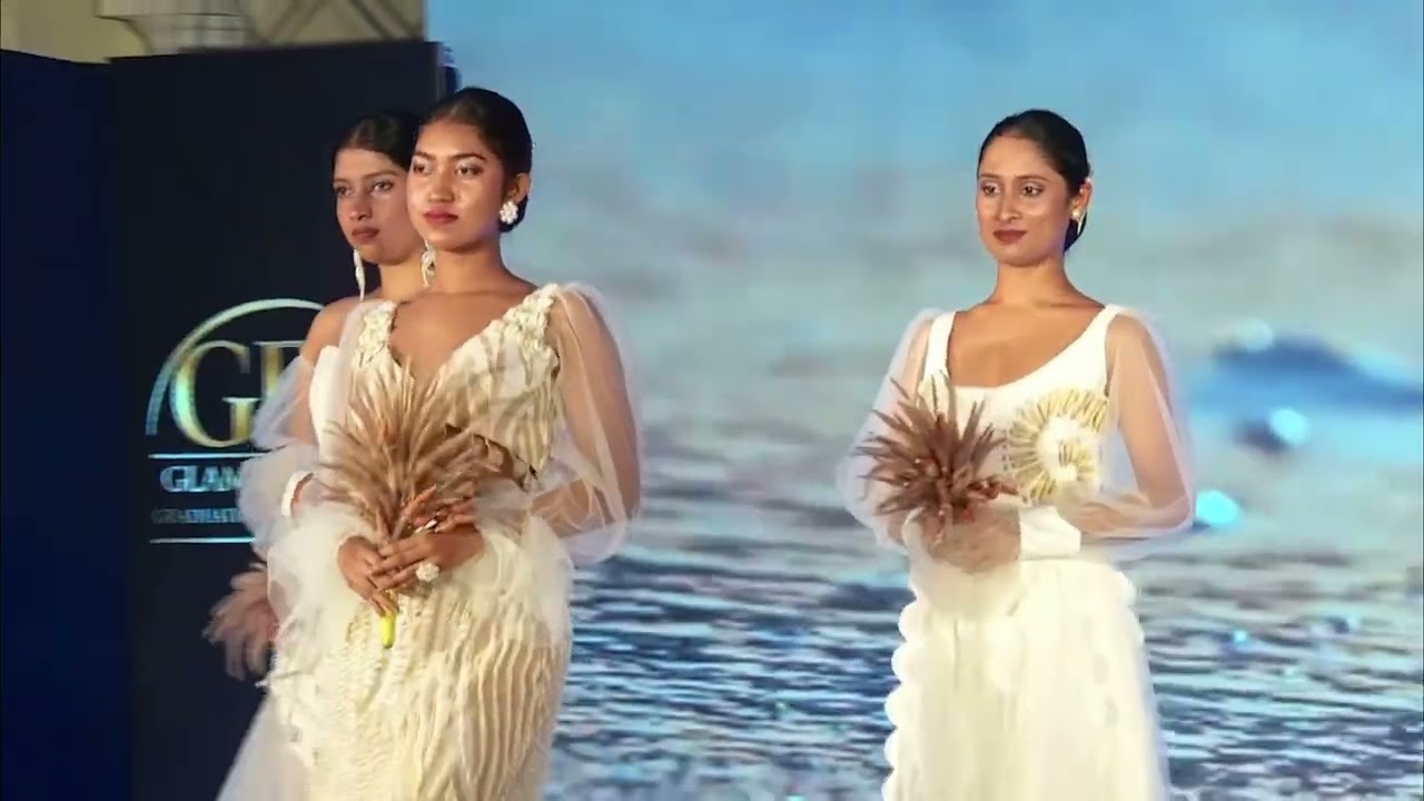 Come with me behind the Glam✨