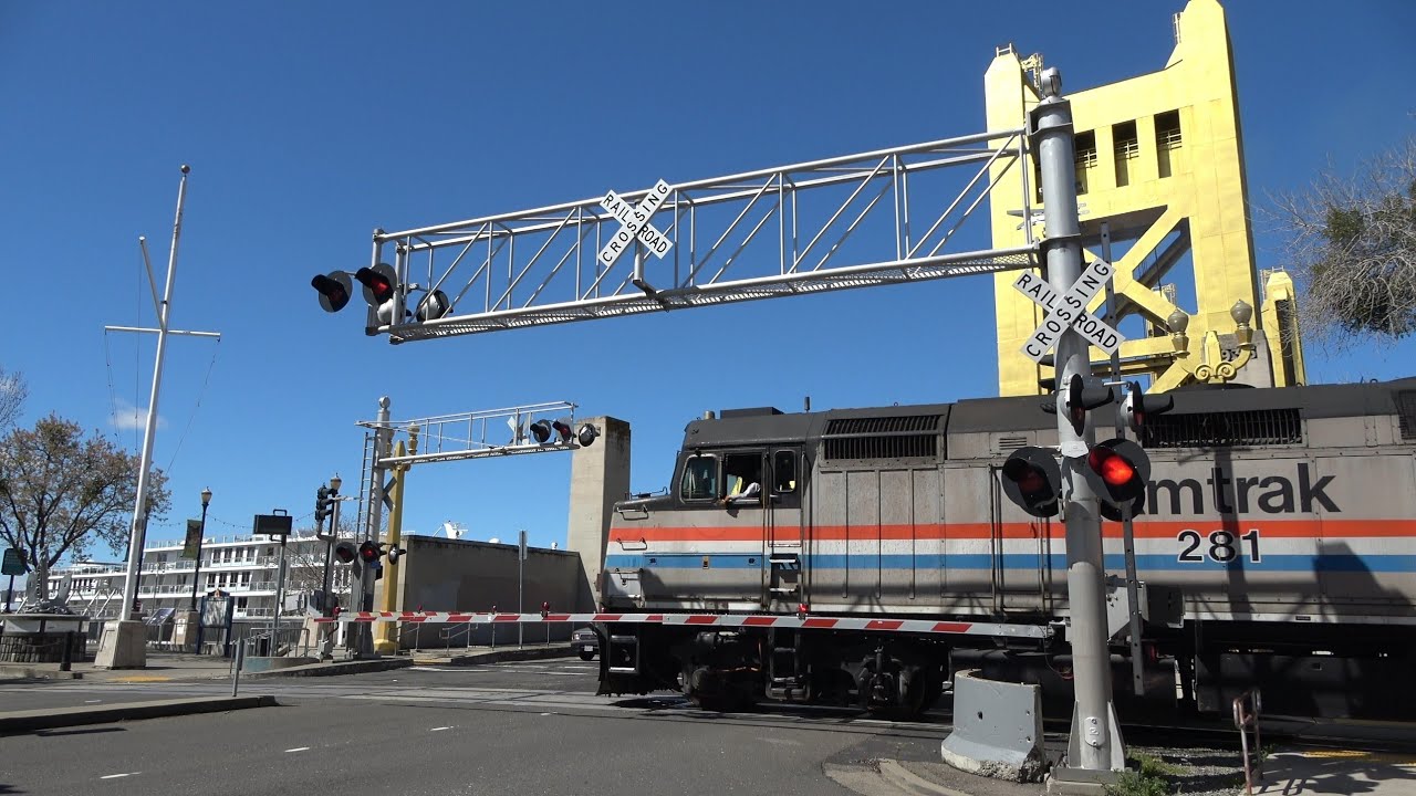 Amtrak 281 Lead CSRM SSRR Excurion Train - Capitol Mall Railroad Crossing Sacramento CA, Cruise Ship