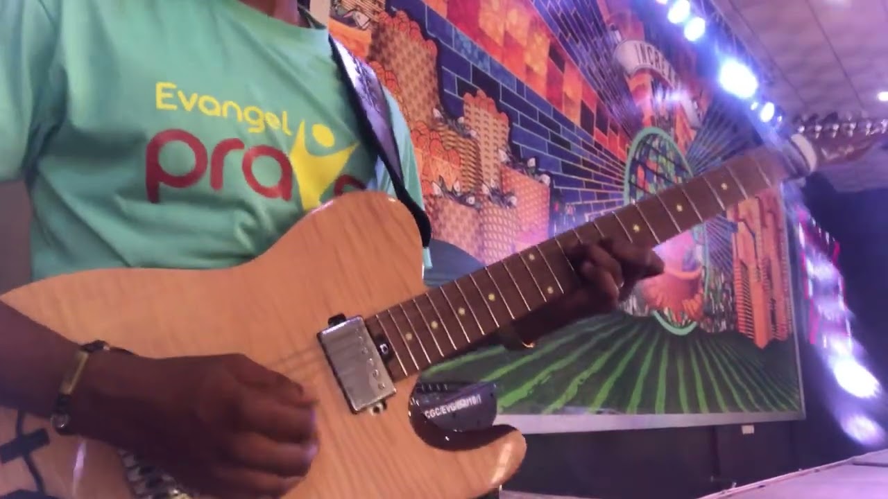 🎸🎺GHANAIAN PENTECOSTAL PRAISE MEDLEY || STAGE GUITAR 🎸 EXPERIENCE 35