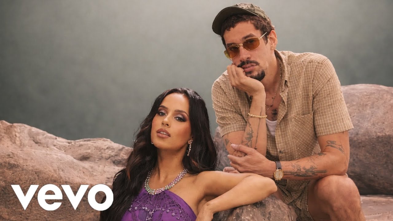 Bad Bunny ft Becky G - Contigo (Official Music Video)