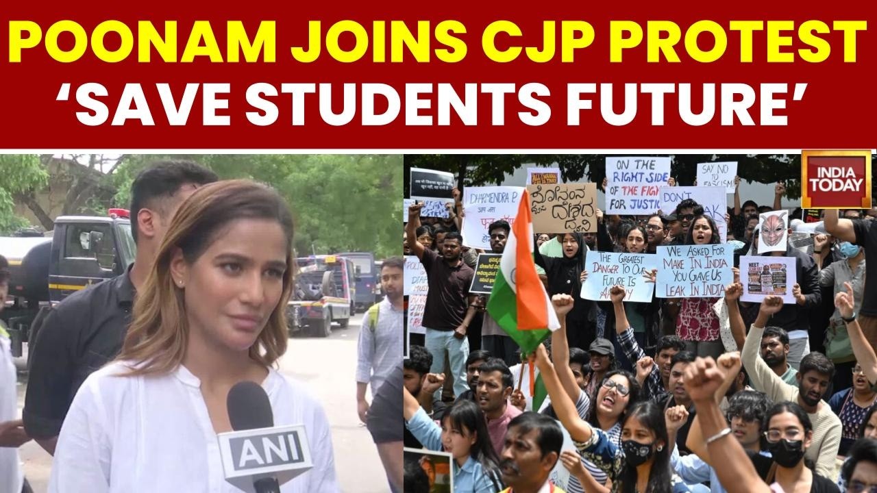 Cockroach Janta Party: Poonam Pandey Backs Students At Jantar Mantar | CJP Protest
