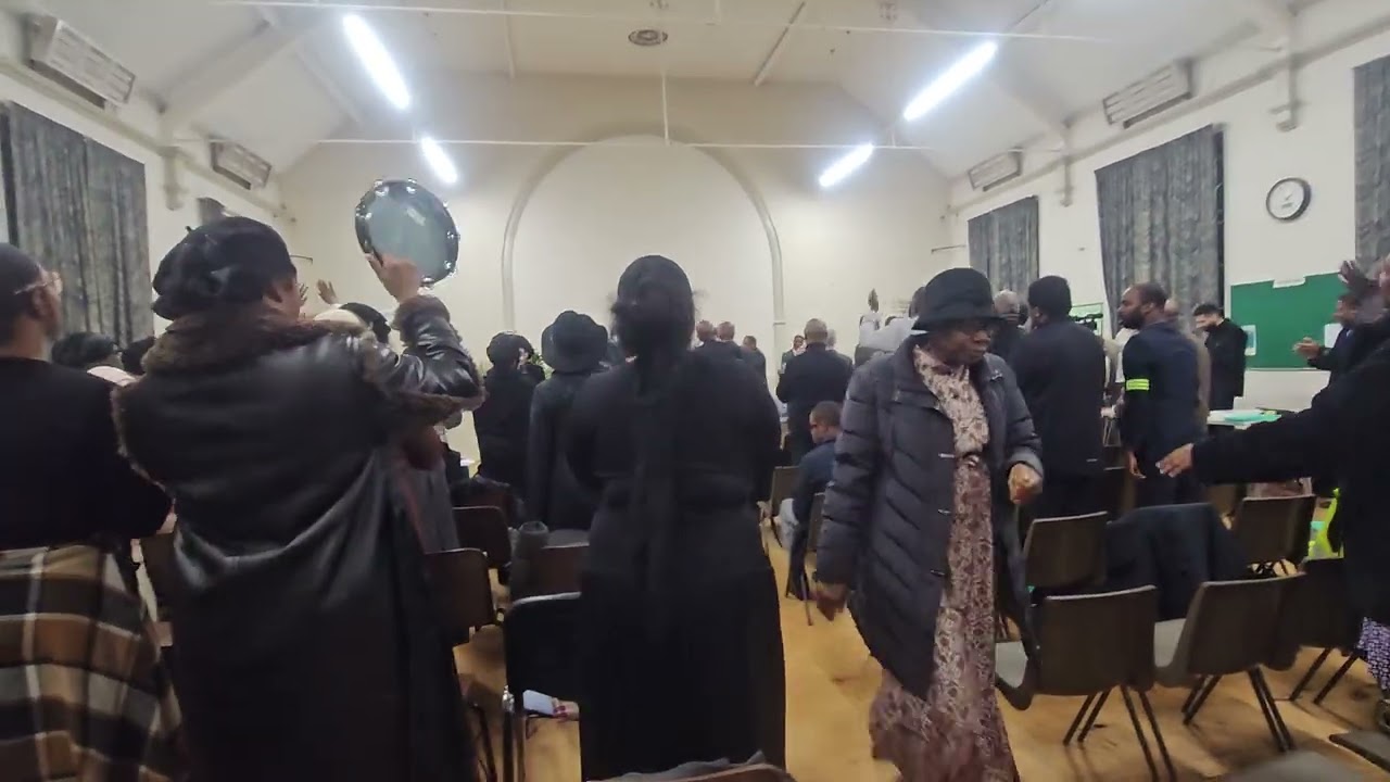 🎶🎶When Trouble's In Your Life Sing Praises🔥🔥. High Wycombe Temple, UK 🇬🇧 #FCOOLJC