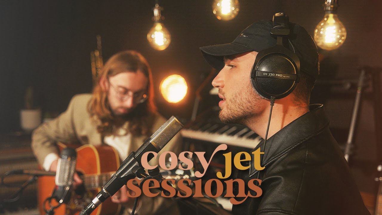 Angèle - Taxi (cover by Nikola) | Cosy Jet Sessions
