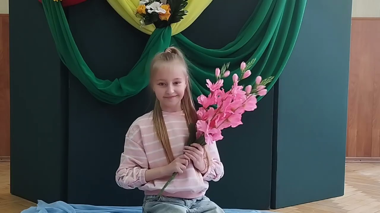 Весняне привітання для мам