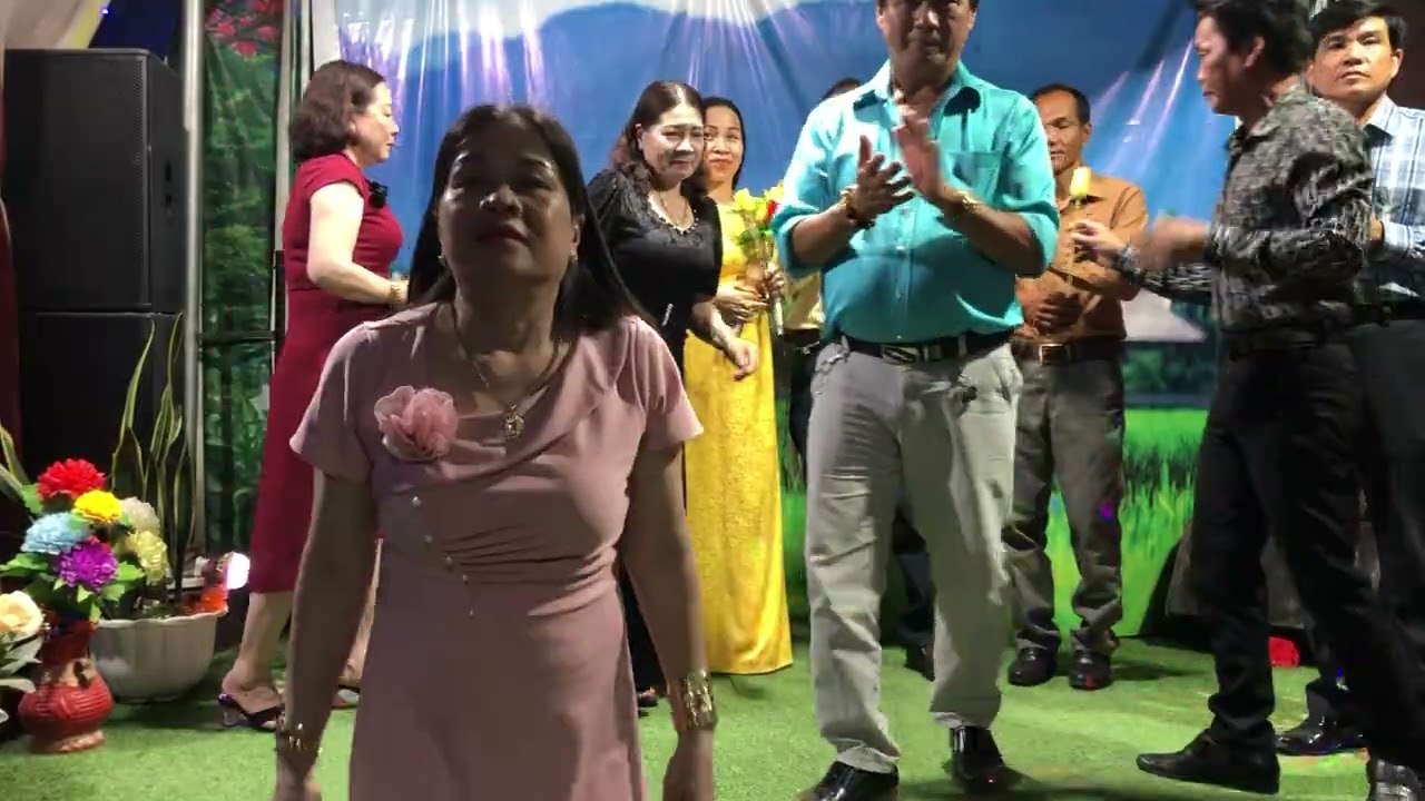 (Tc) Tình Chỉ Đẹp : Anh Lộc & Chị Phương 