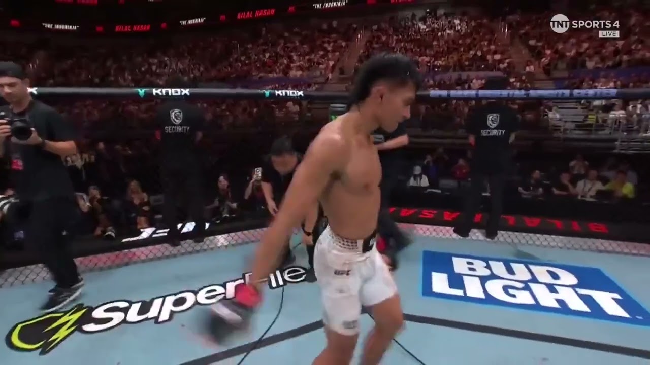 Bilal Hasan Celebrates UFC Win with Michael Jackson Moves