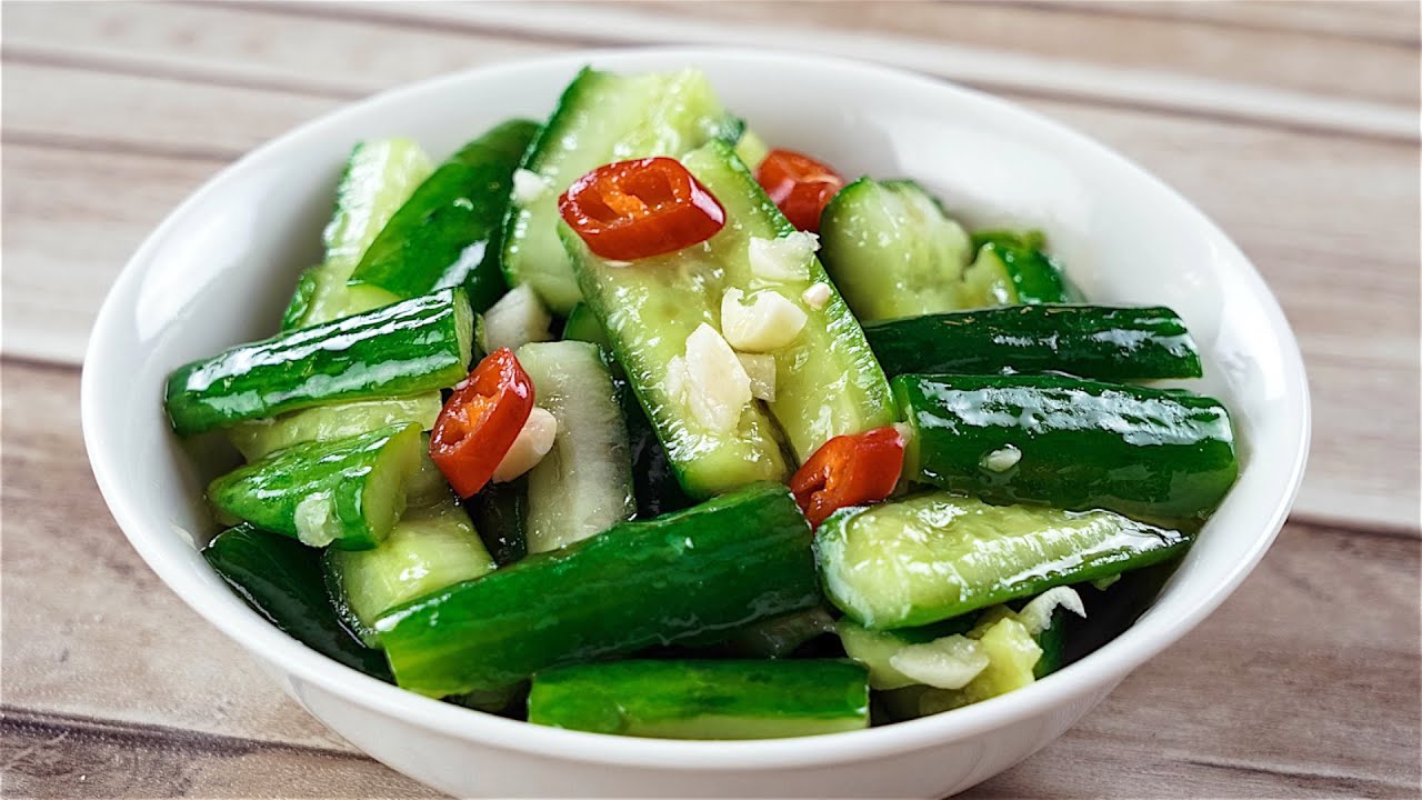【1mintips】天氣好熱，做菜麻煩！四種快速完成，涼拌小黃瓜，馬上做馬上吃！冰過再吃更消暑！必學家常涼拌小黃瓜！