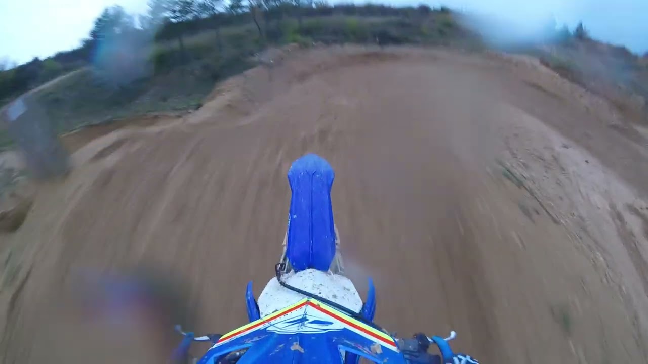 Villy 2022 avec CR-F 250 vs YZ-F 250 (partie 2 fin)