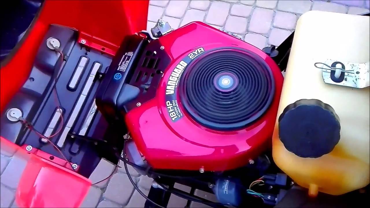 Husqvarna RBH 180 V-TWIN.