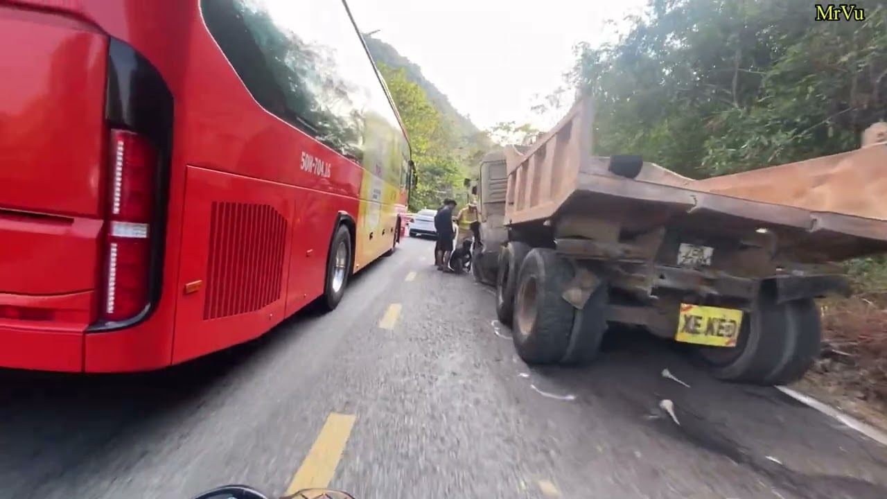 Tại sao đèo Bảo Lộc lại nguy hiểm?Những lần gặp tai nạn trên đèo Bảo Lộc.