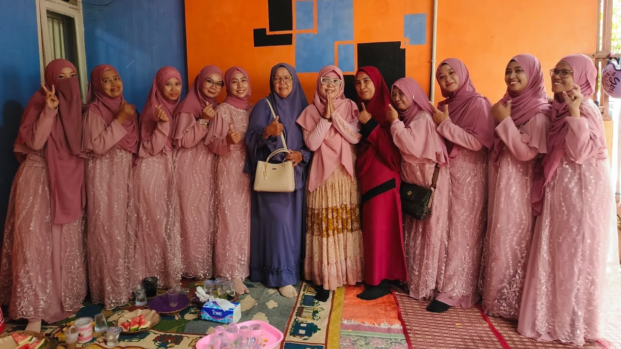 Undangan Tasyakur Khitan Ananda Akbar Bagian I - Menyambut Tamu Undangan