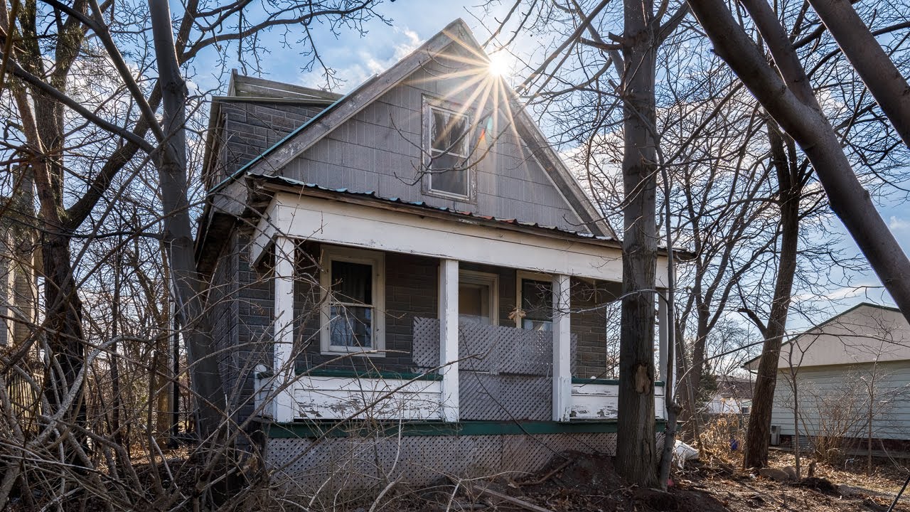Abandoned Model Train Collector's House with Everything Left Behind!!