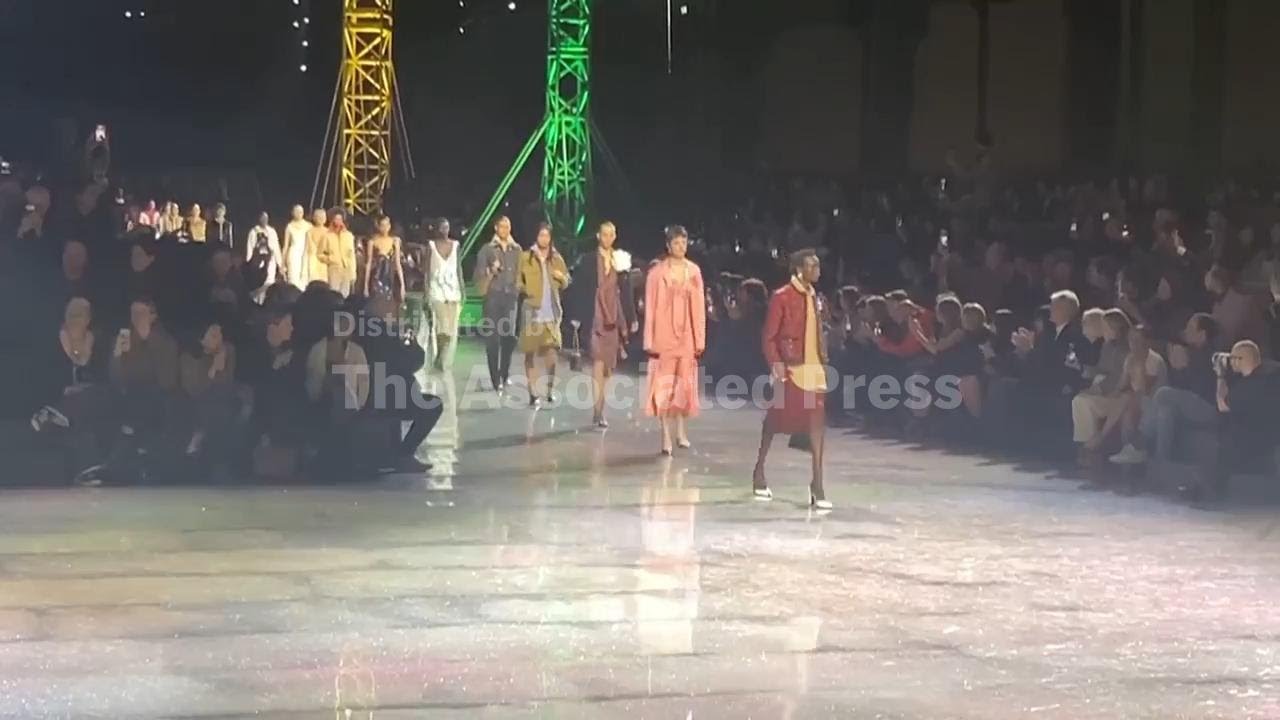 Margot Robbie, Oprah watch Blazy transform Chanel with color and craft