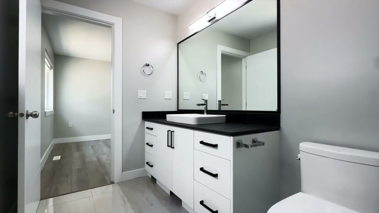 Unbeatable price Home in Harrison Hot Springs! 