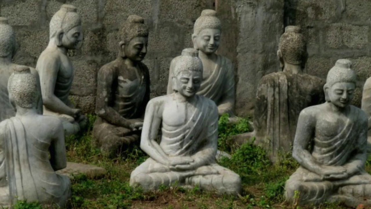 DALLA SOFFERENZA ALL'ESSENZA. ĀSANA, 1