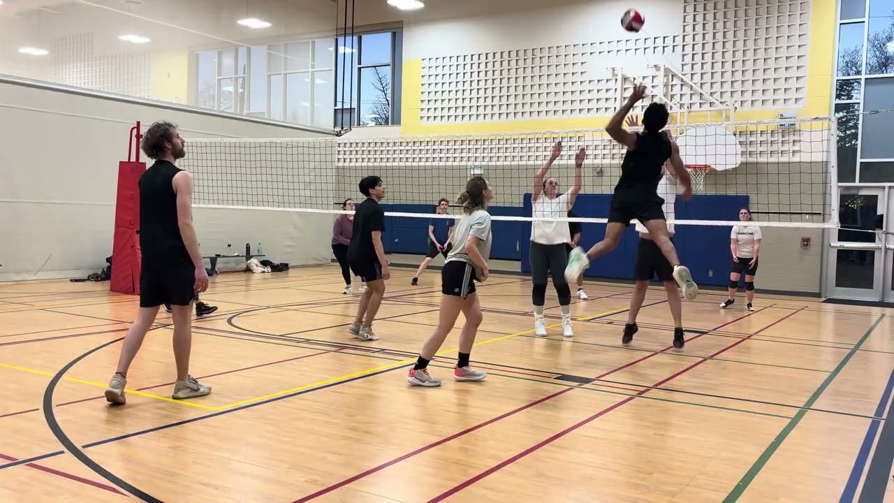 AJ Monday’s - Game 7 Set 3