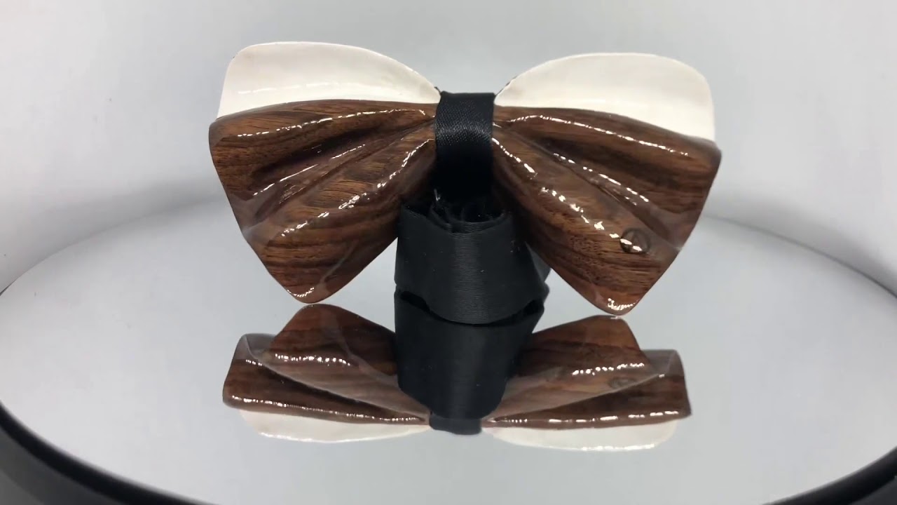 Papillon in legno di noce nazionale / bow tie / wood / handmade Alessio Carretta