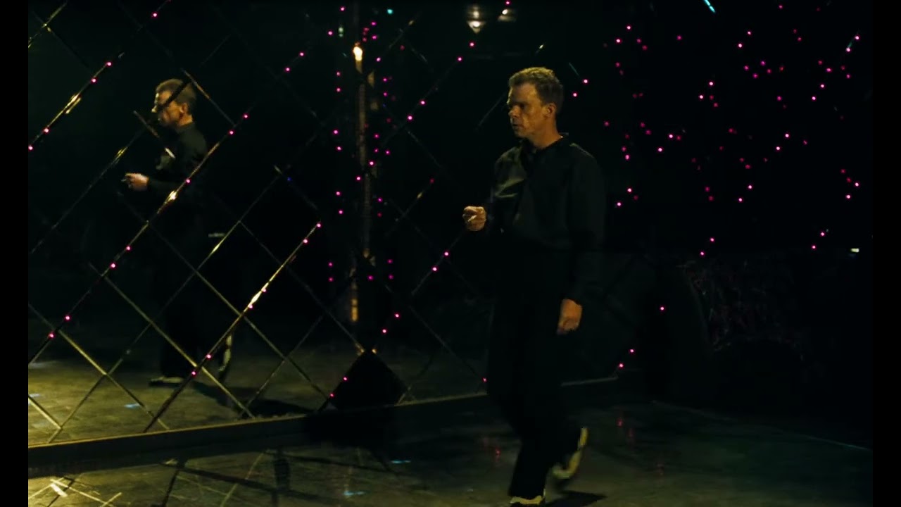 Denis Lavant en Beau Travail (1999)