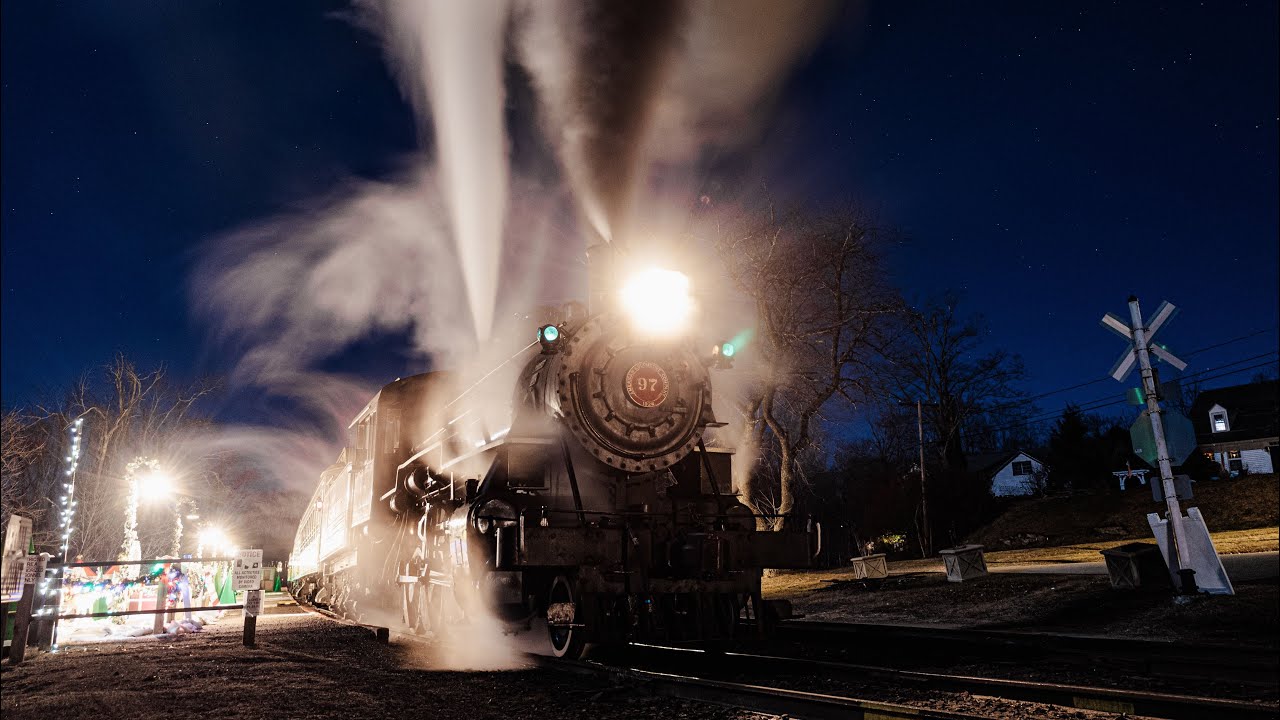 The Valley Railroad: A night with the Essex steam train's North Pole Express