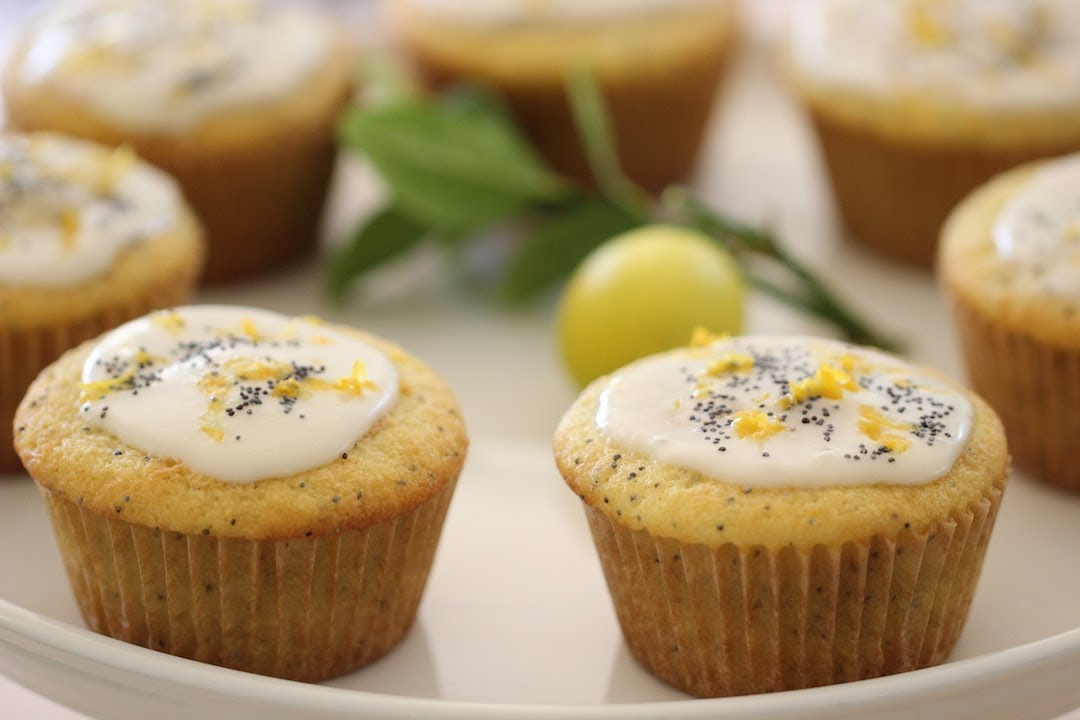 Beth's Lemon Poppy Seed Muffins | ENTERTAINING WITH BETH