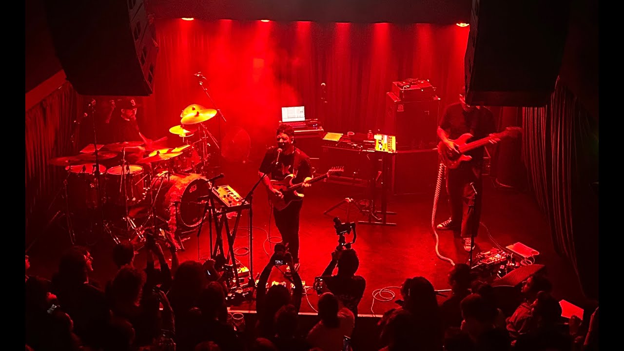 Görkem Karabudak - Siyah (Çilekeş) live @ Salon IKSV