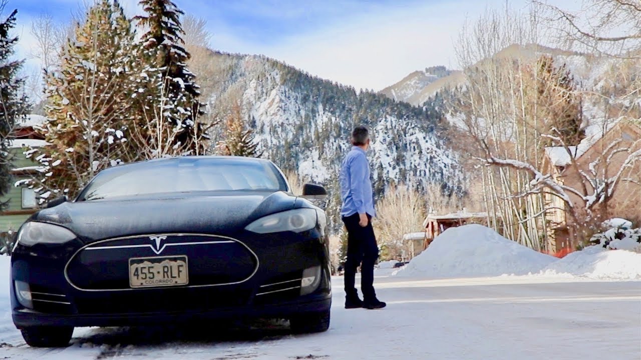 Tesla winter camping in 10F (-12C) in Aspen, Colorado