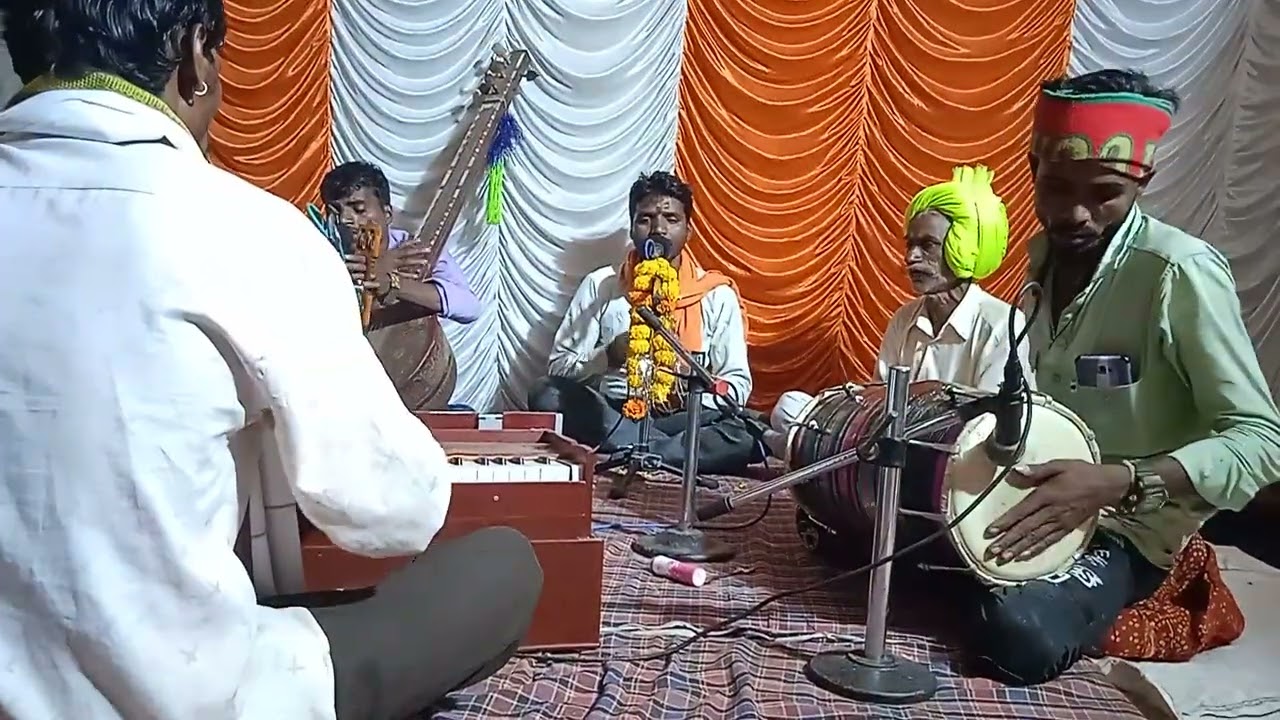 Gayak balaram dawar mandav dhar m.p m.n 8817009930