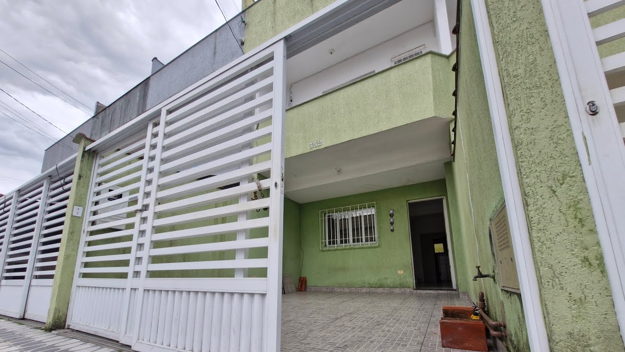 Sobrado com 3 Suítes a Venda, Balneário Maracanã, Praia Grande