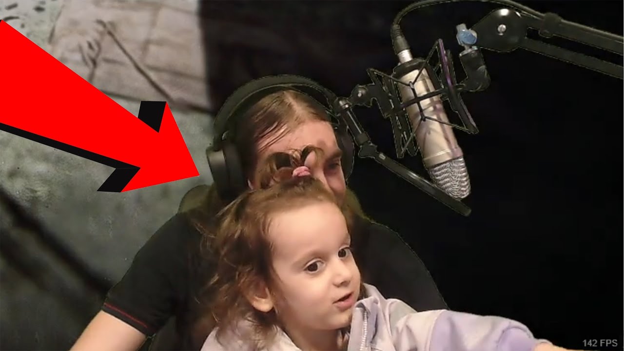 Уча ДЪЩЕРЯ си да ИГРАЕ RDR2!
