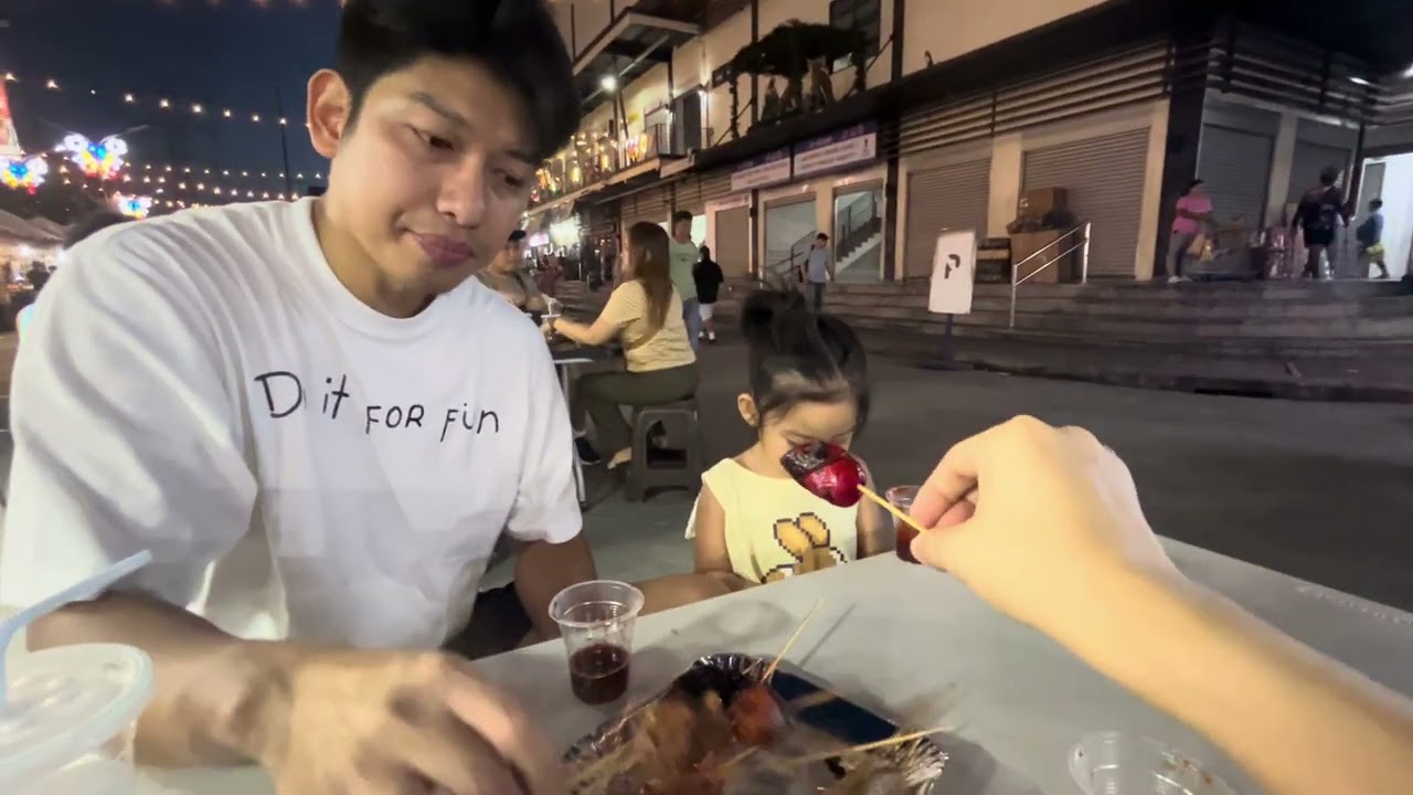 Sunday Night Market in Alabang