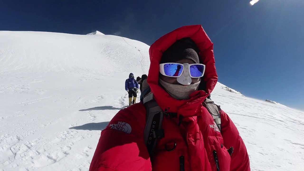 Chulu Far East (6059m) via Thorong La