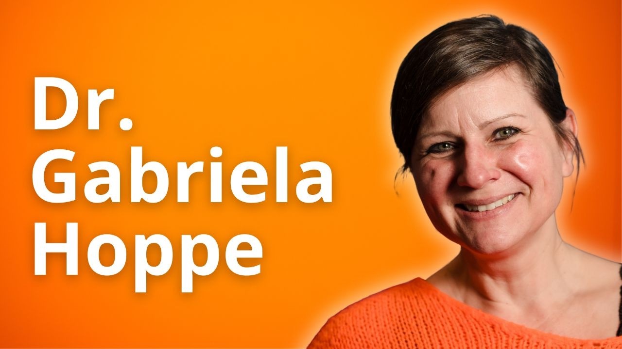 Was macht Dr. Gabriela Hoppe?
