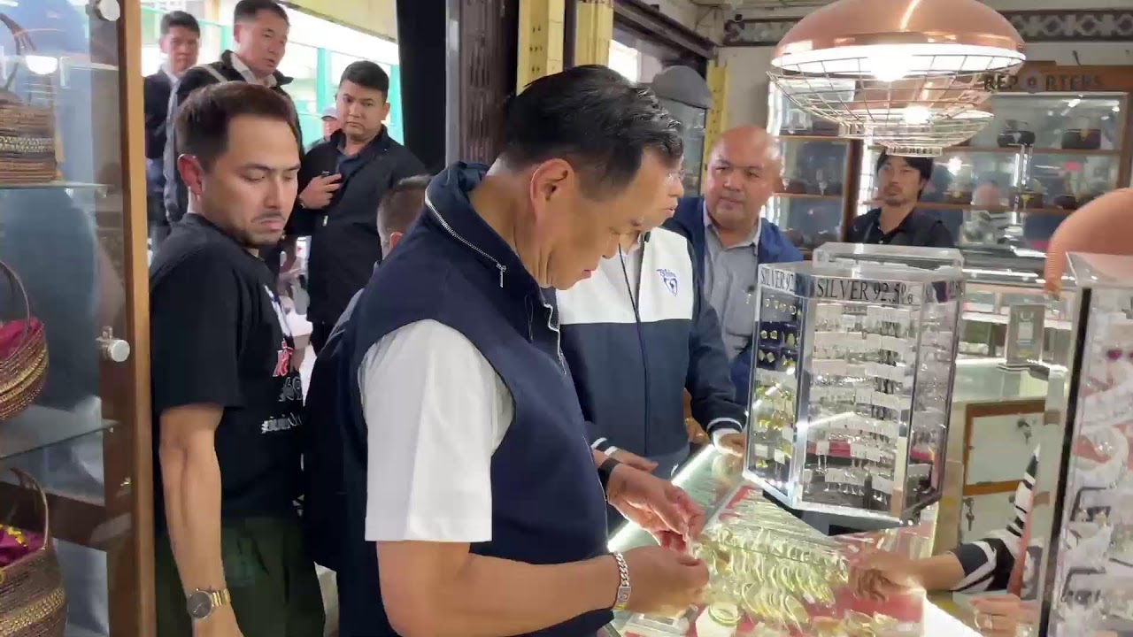 LIVE: ’อนุทิน’ ขึ้นปราศรัยใหญ่เมืองคอน อ้อนขอคะแนนโค้งสุดท้าย หวังกวาด สส.ใต้