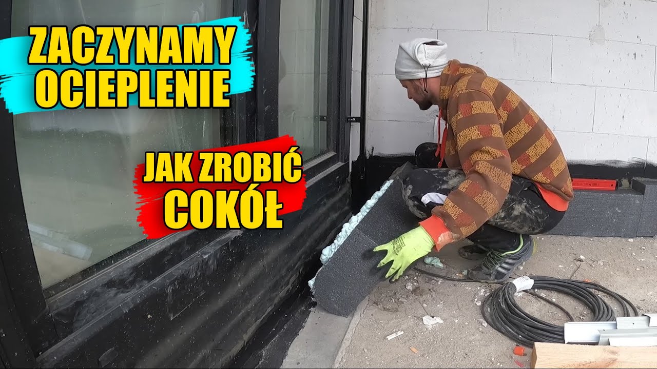Zaczynamy ocieplenie domu styropianem. Jak zrobić cokół krok po kroku. Przygotowanie pod parapety.