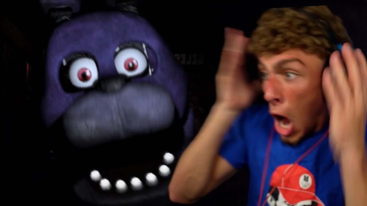 I Played Five Nights at Freddy's (NEVER AGAIN!!)