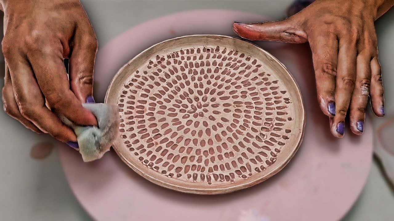 Como PINTAR  una pieza de CERAMICA con ENGOBES