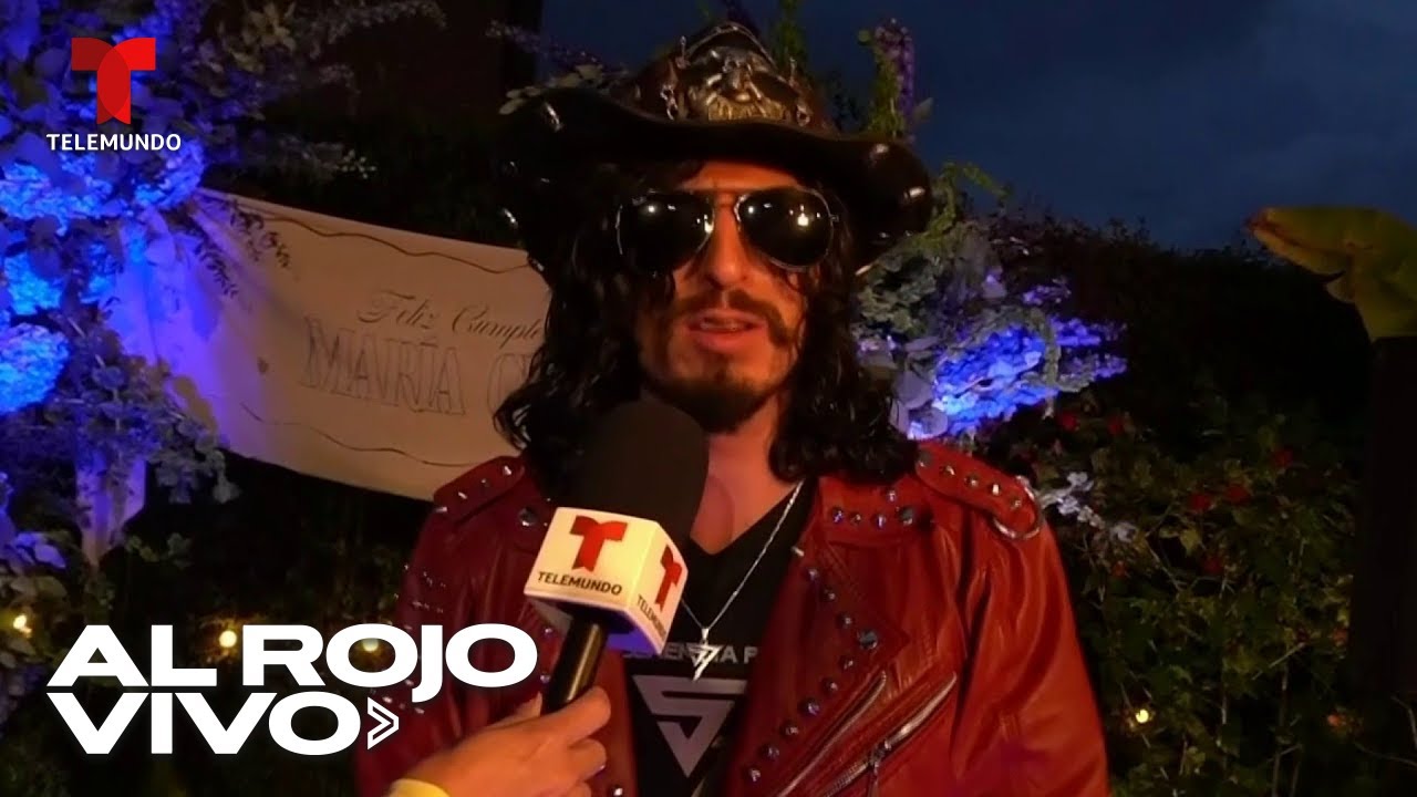 Un grupo de músicos cambia el ritmo y sonido de las serenatas en Colombia