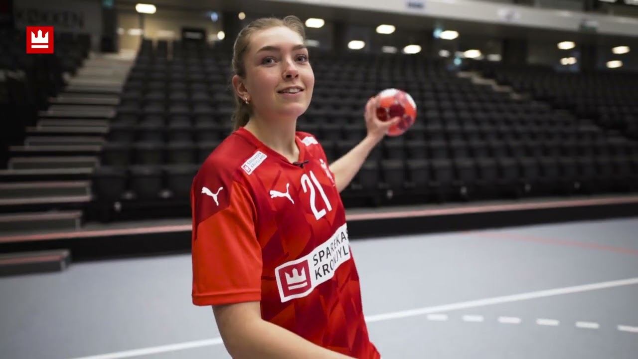 Andrea Hansen MasterClass: Skyd højt fra fløj og snyd målmanden