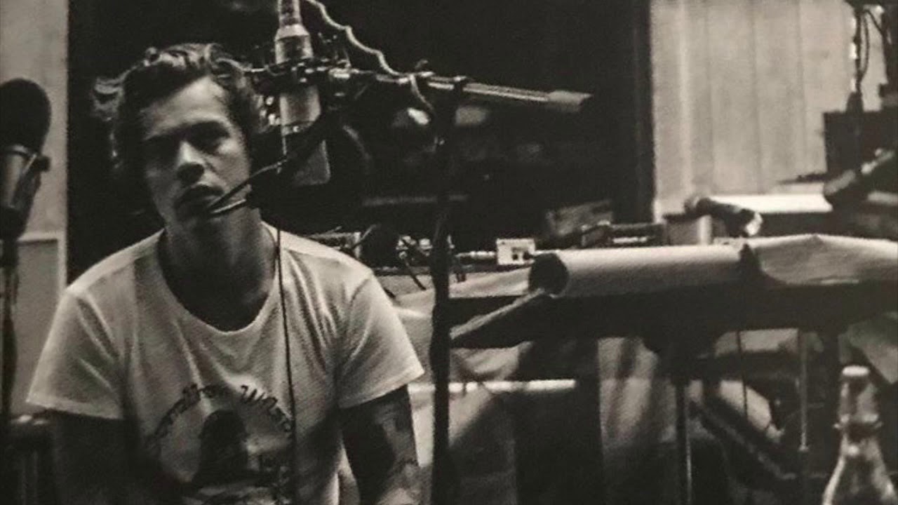 Falling by Harry Styles double layered BUT it's also 8d audio